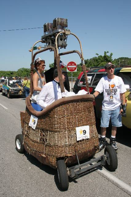 v2006_ArtCar_3_Parade 090 
